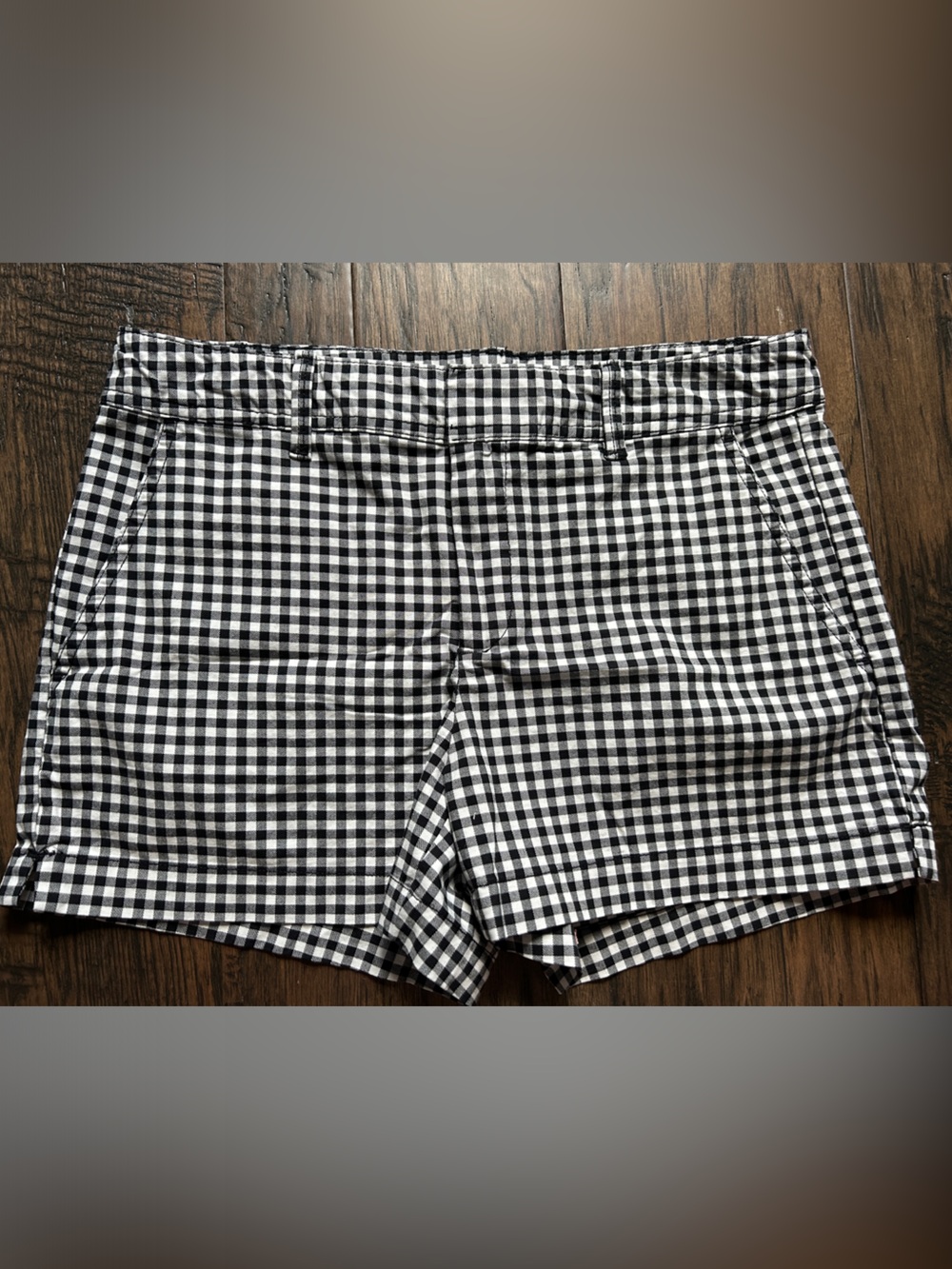 GAP Black and White Gingham Women's Flat-Front Shorts